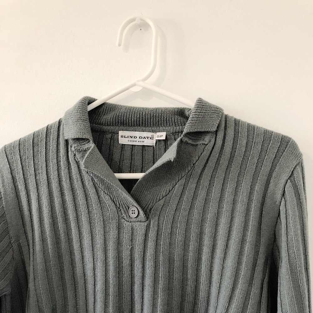 V-Neck Ribbed Sweater in Gray - Picture 2 of 2